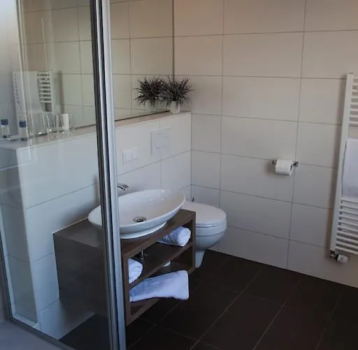 Hotell Haus Reuschenberg Leverkusen